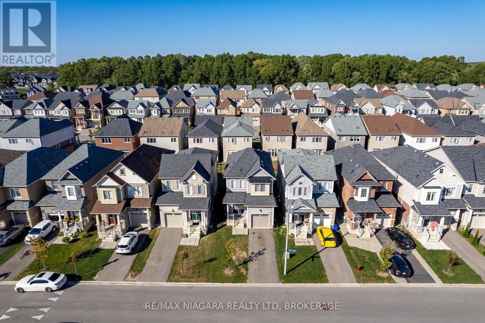 8719 Sourgum Avenue, Niagara Falls (Brown), ON -