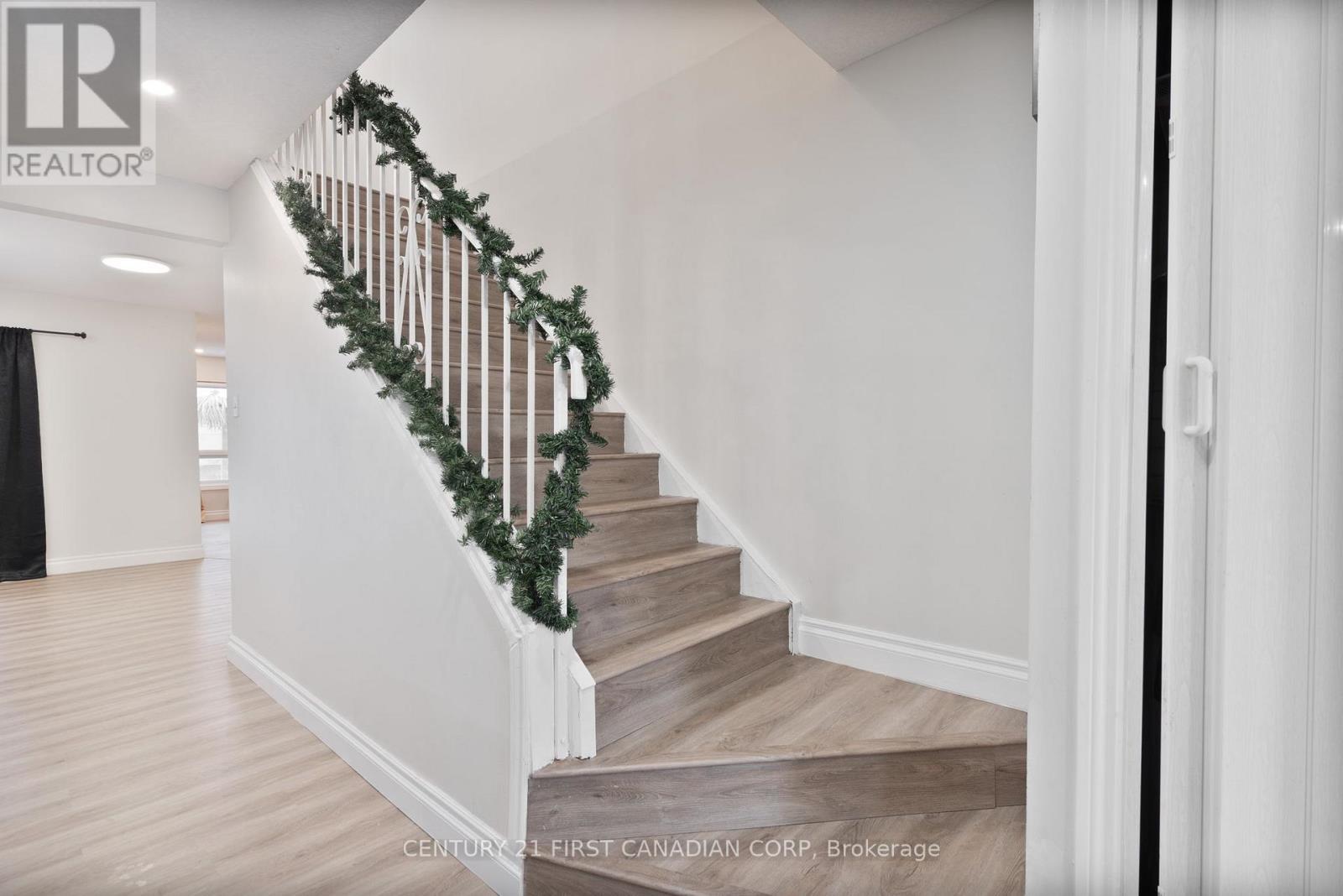 345 Banbury Crescent, London South (South T), ON - Indoor Photo Showing Other Room