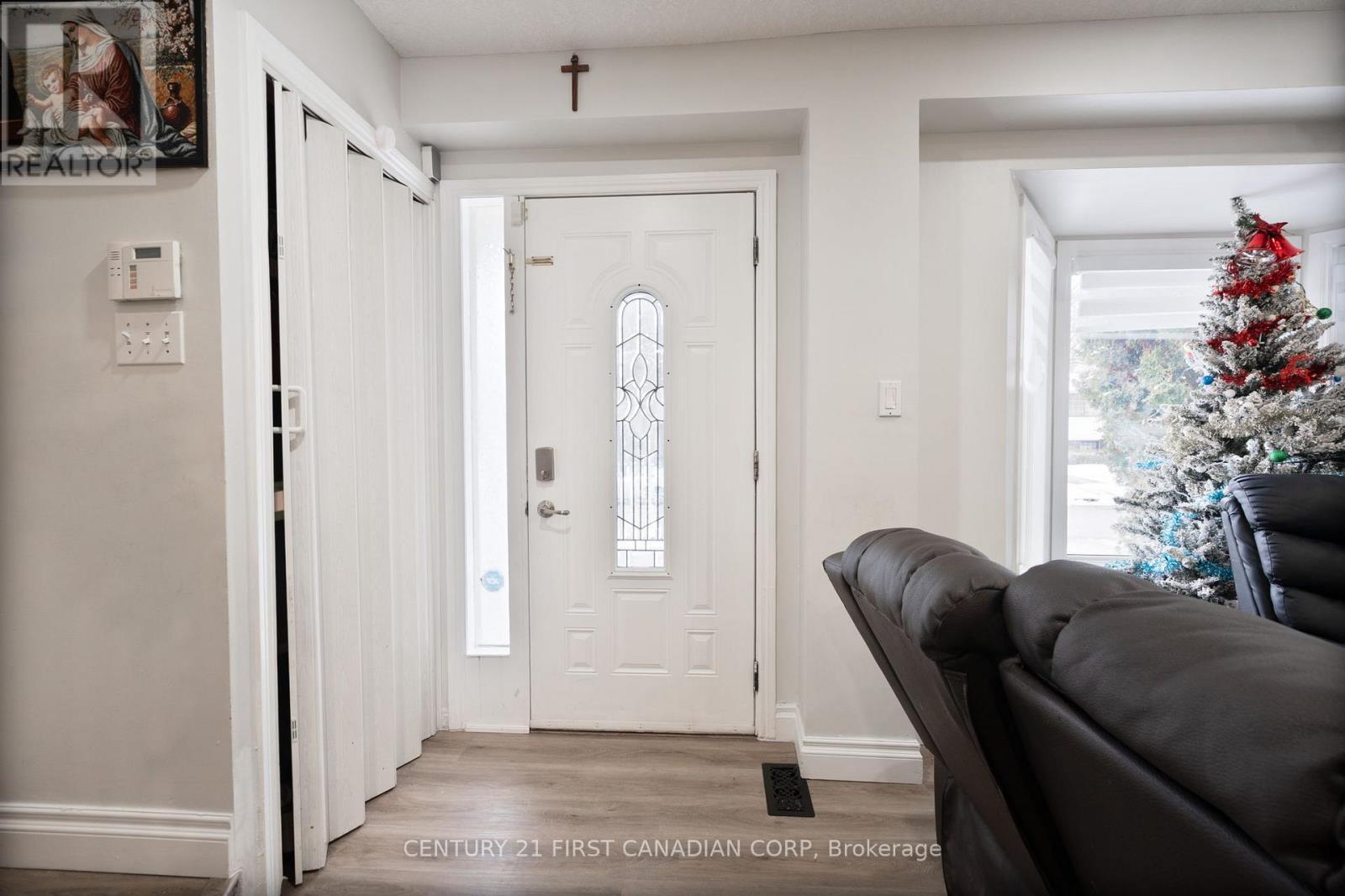 345 Banbury Crescent, London South (South T), ON - Indoor Photo Showing Other Room