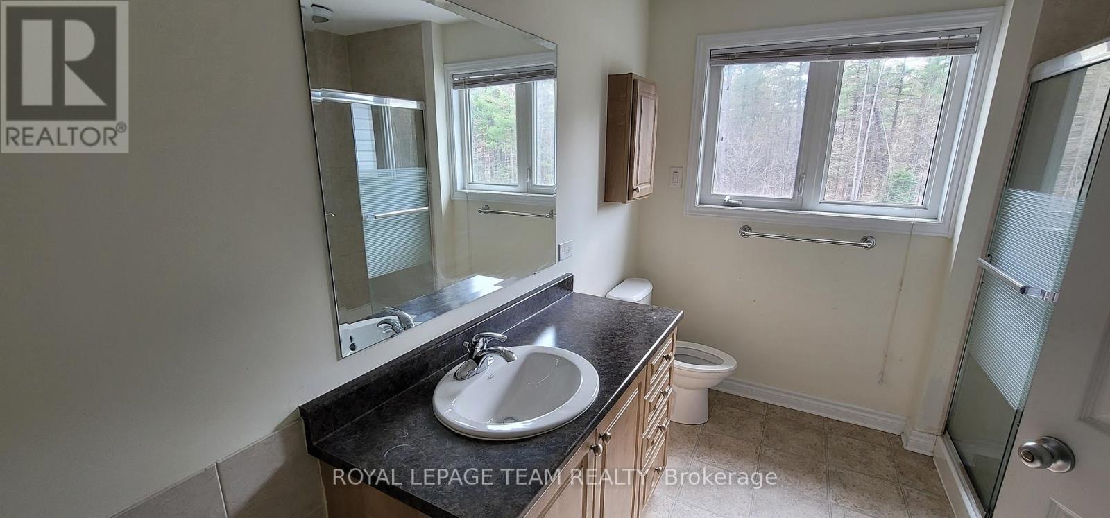 406 Galatina Way, Ottawa, ON - Indoor Photo Showing Bathroom