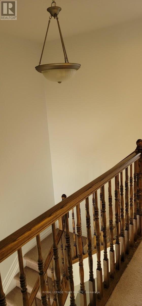 406 Galatina Way, Ottawa, ON - Indoor Photo Showing Other Room