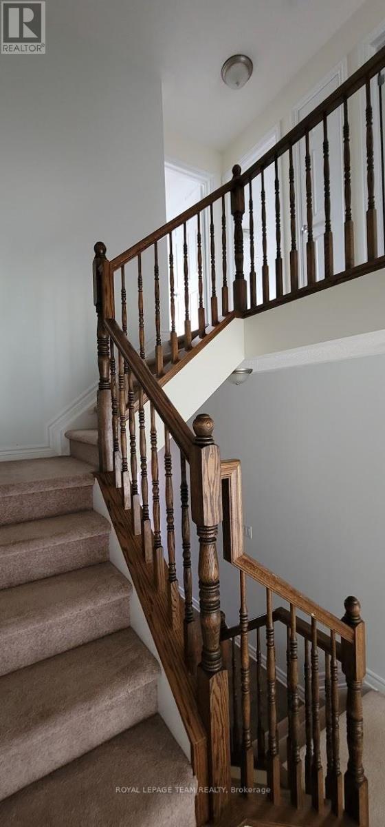406 Galatina Way, Ottawa, ON - Indoor Photo Showing Other Room