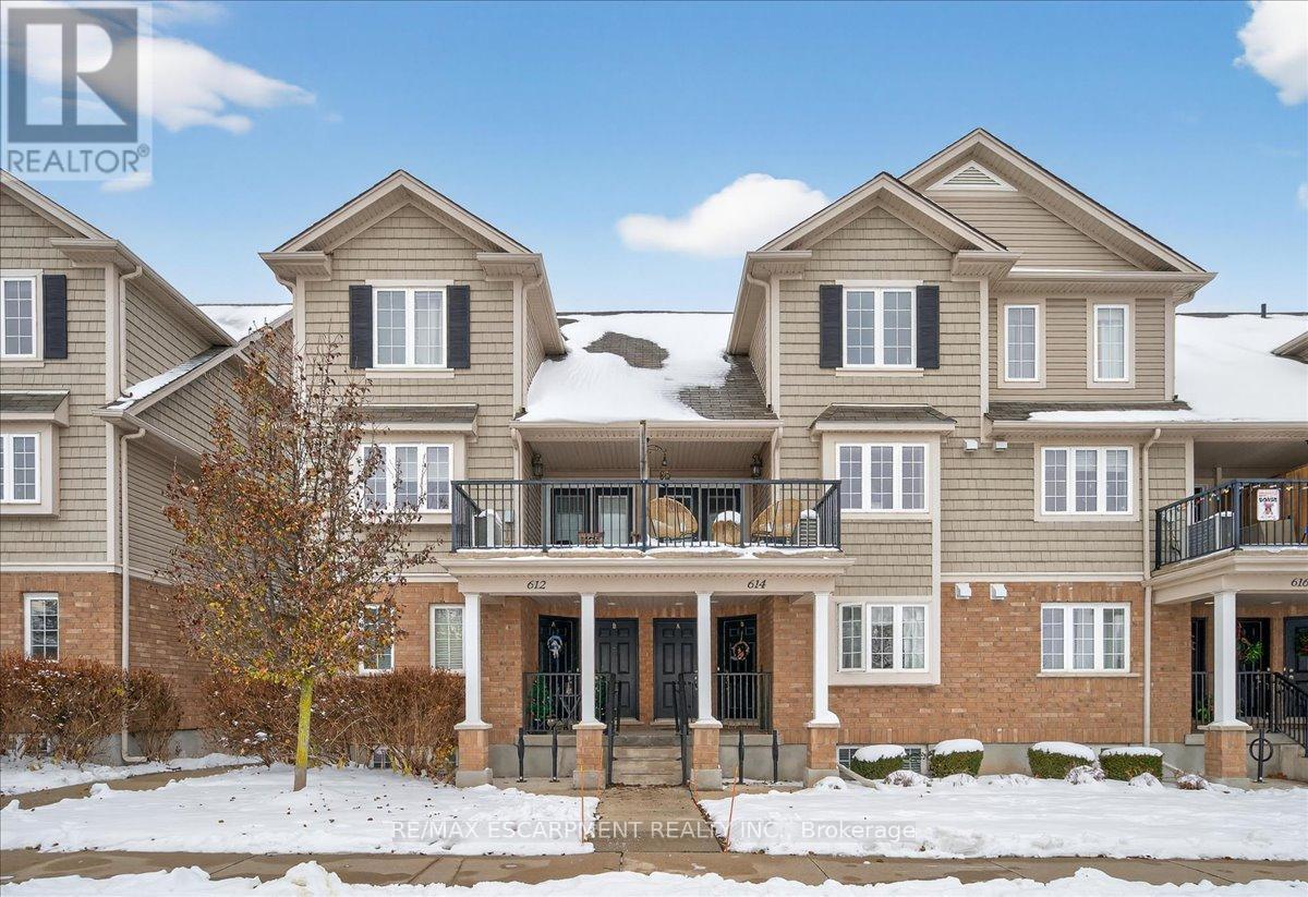 614B Woodlawn Road E, Guelph, ON - Outdoor With Facade