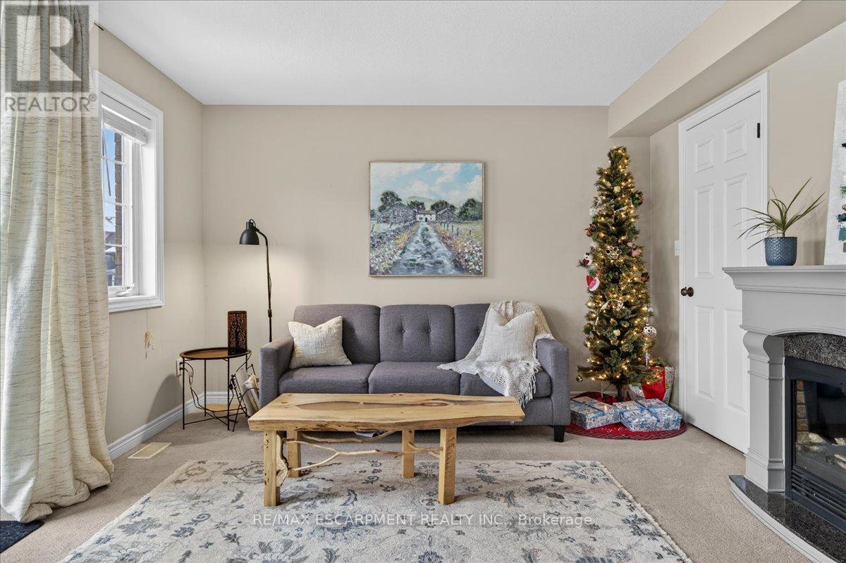 614B Woodlawn Road E, Guelph, ON - Indoor Photo Showing Living Room With Fireplace