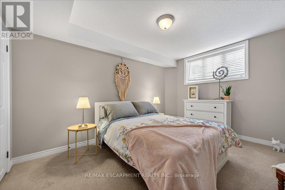 614B Woodlawn Road E, Guelph, ON - Indoor Photo Showing Bedroom