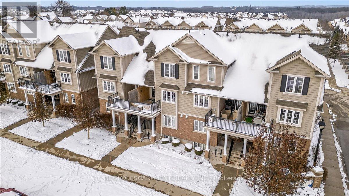 614B Woodlawn Road E, Guelph, ON - Outdoor With Facade