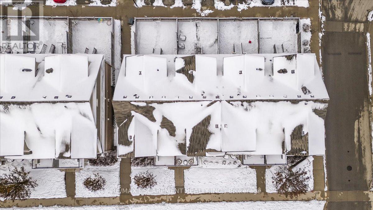 614B Woodlawn Road E, Guelph, ON - Outdoor