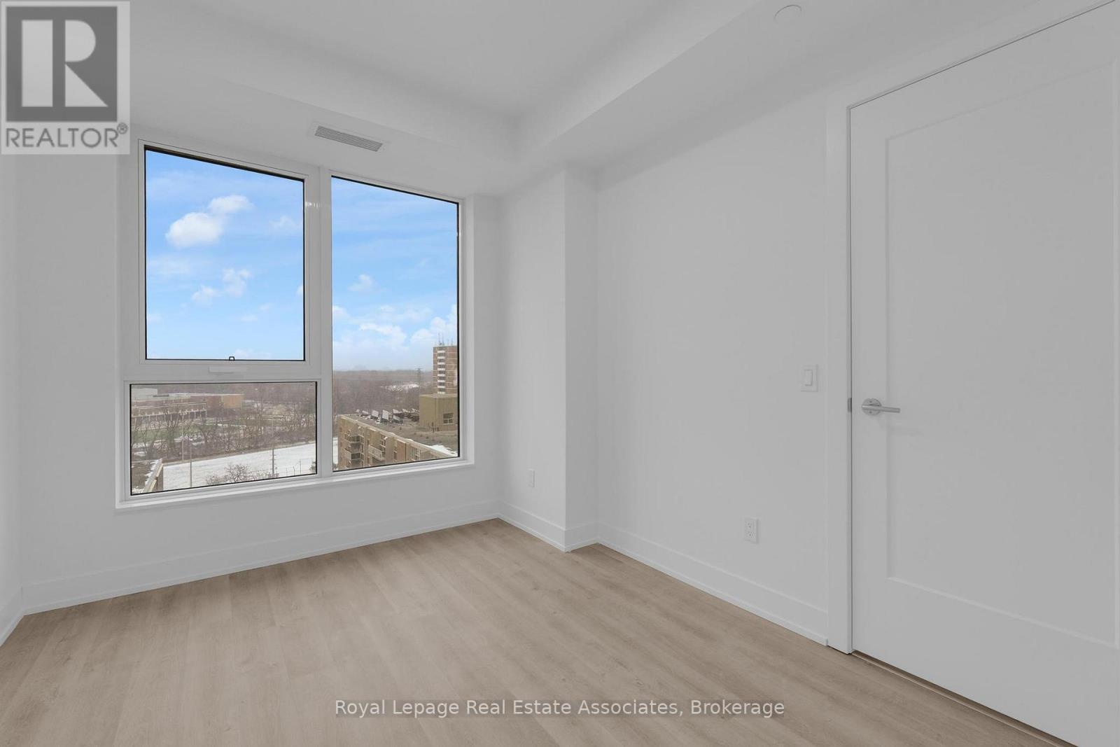 1014 - 60 Central Park Roadway, Toronto, ON - Indoor Photo Showing Other Room