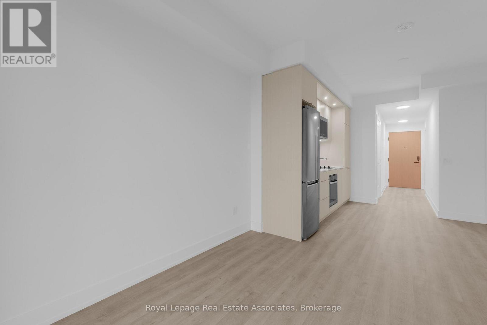 1014 - 60 Central Park Roadway, Toronto, ON - Indoor