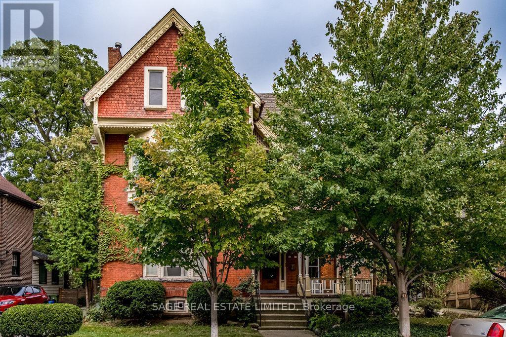 95-97 Fairholt Road S, Hamilton, ON - Outdoor