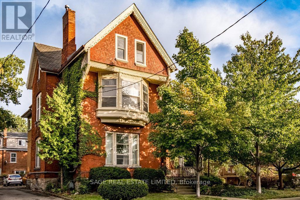 95-97 Fairholt Road S, Hamilton, ON - Outdoor