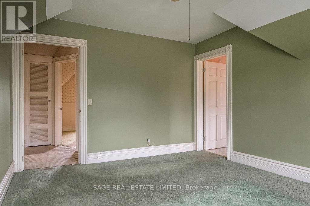 95-97 Fairholt Road S, Hamilton, ON - Photo Showing Other Room