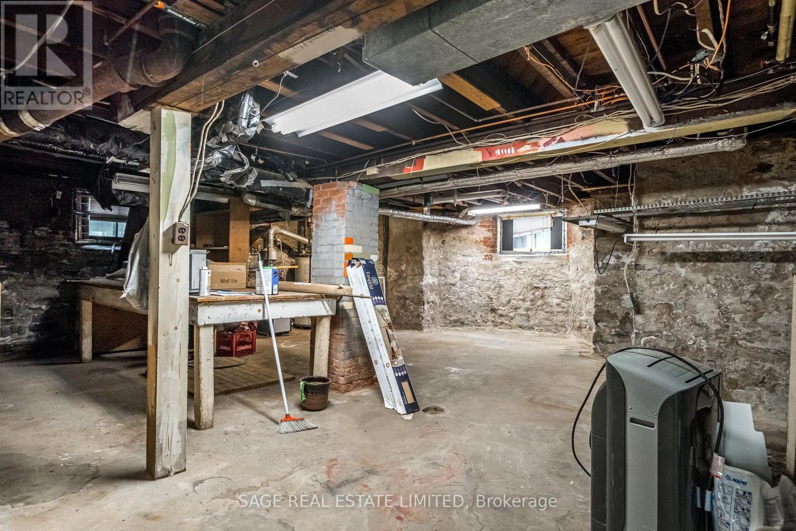 95-97 Fairholt Road S, Hamilton, ON - Indoor Photo Showing Basement