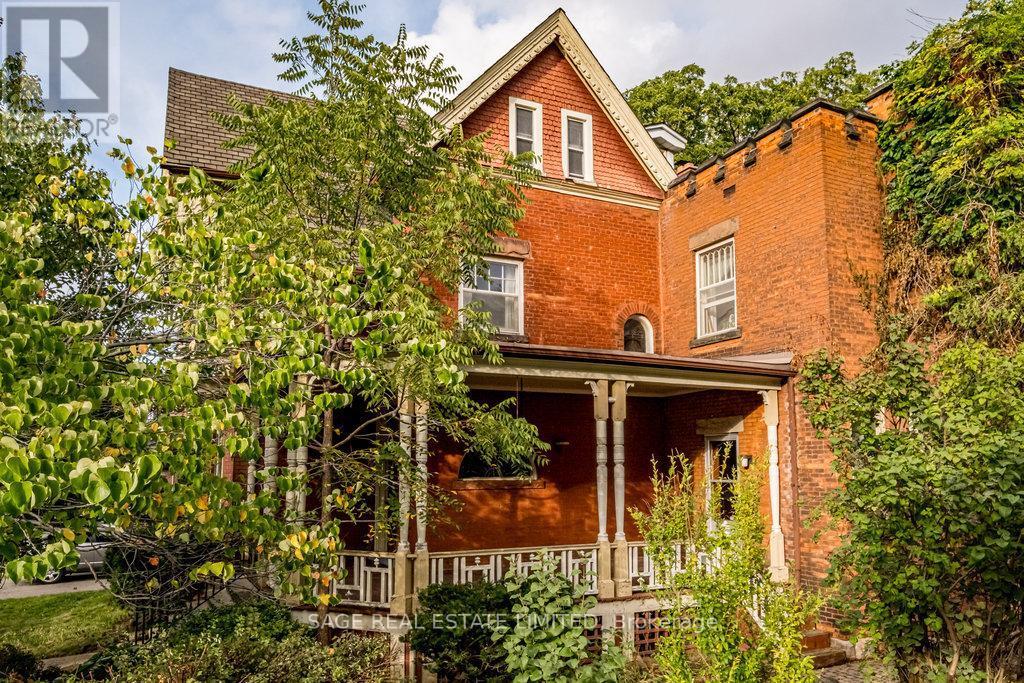 95-97 Fairholt Road S, Hamilton, ON - Outdoor