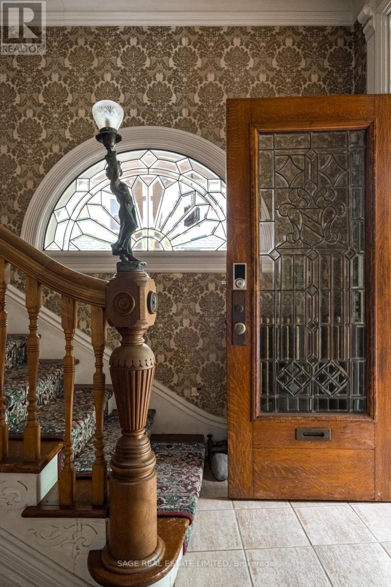 95-97 Fairholt Road S, Hamilton, ON - Indoor Photo Showing Other Room