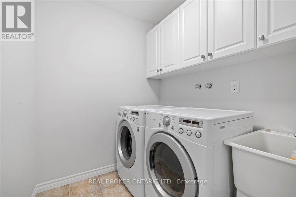 22 - 435 Winchester Drive, Waterloo, ON - Indoor Photo Showing Laundry Room
