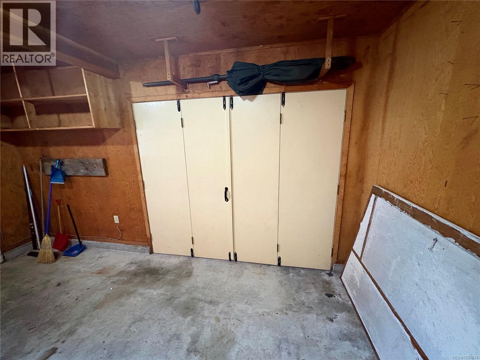 View of storage room - 2738 14Th Ave, Port Alberni, BC - Indoor Photo Showing Basement