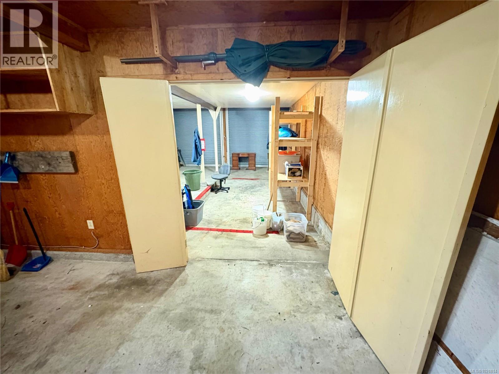 View of unfinished basement - 2738 14Th Ave, Port Alberni, BC - Indoor Photo Showing Basement