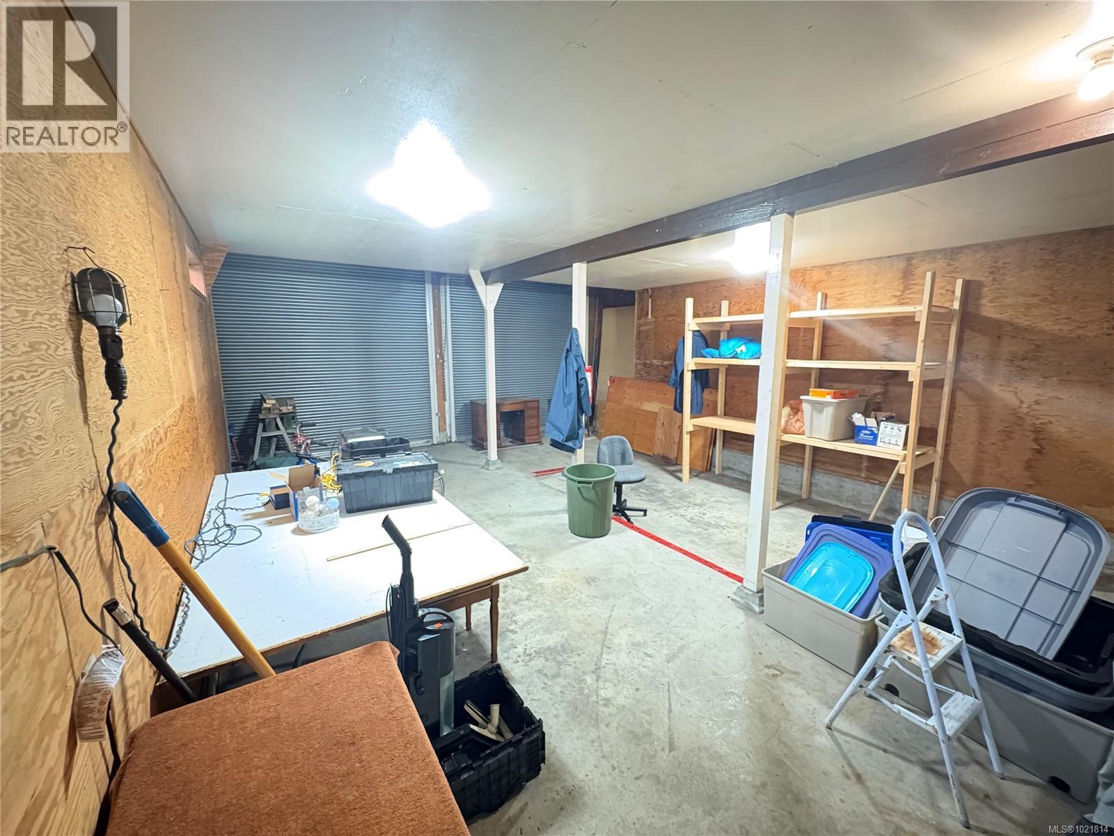 View of unfinished basement - 2738 14Th Ave, Port Alberni, BC - Indoor