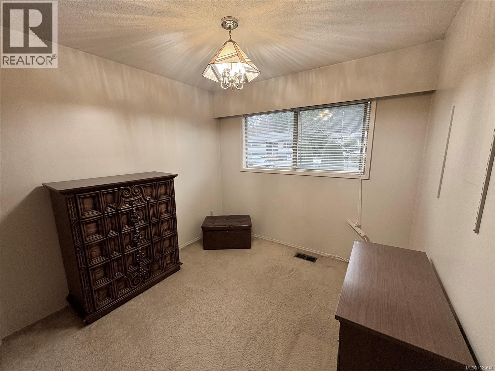 2738 14Th Ave, Port Alberni, BC - Indoor Photo Showing Other Room