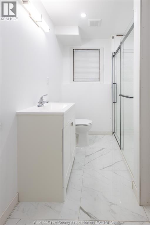 2941 Donnelly Street Unit# Lower, Windsor, ON - Indoor Photo Showing Bathroom