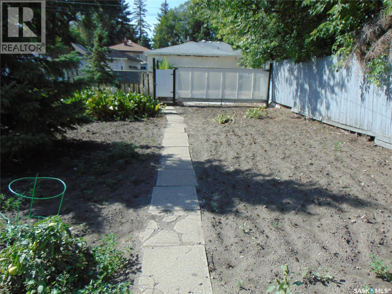 1726 Coy Avenue, Saskatoon, SK - Outdoor