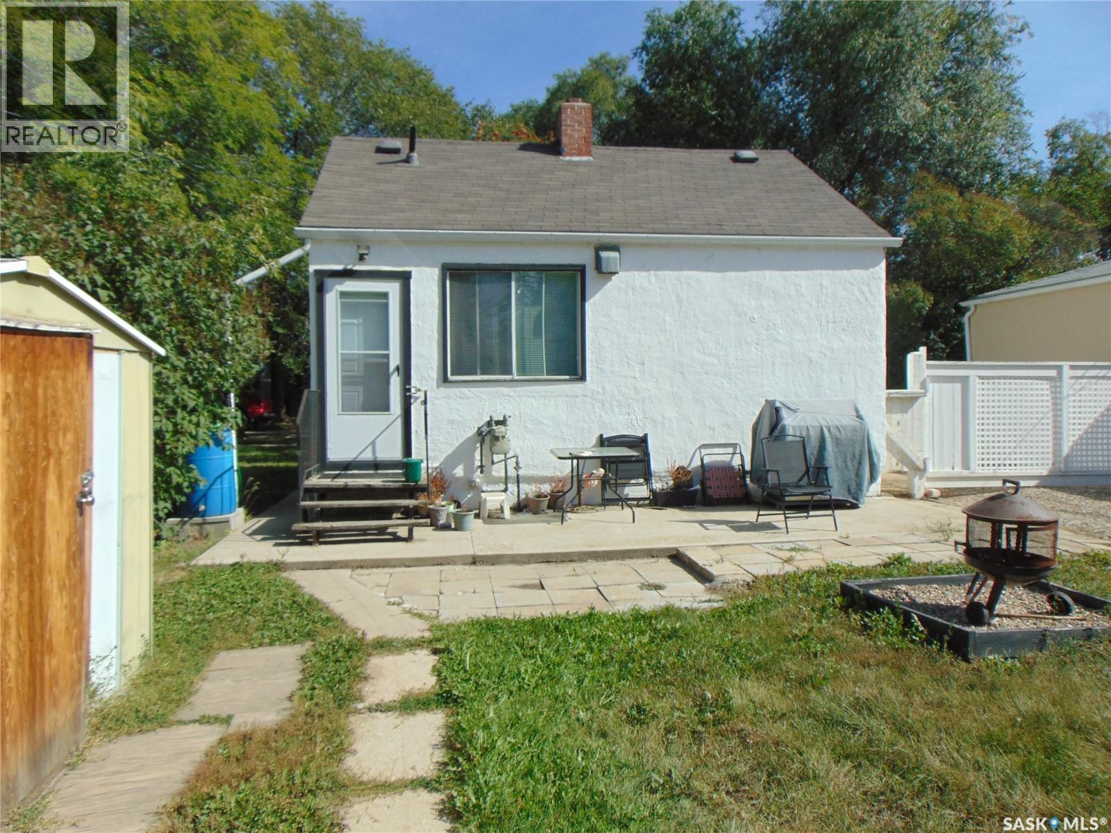 1726 Coy Avenue, Saskatoon, SK - Outdoor