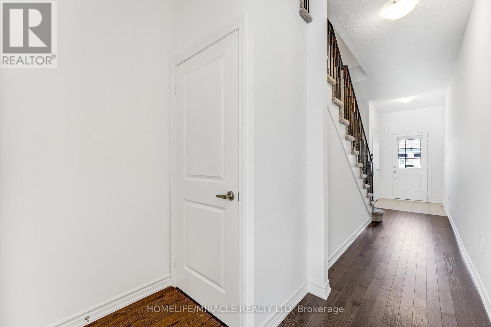 117 Stocks Avenue, Southgate, ON - Indoor Photo Showing Other Room