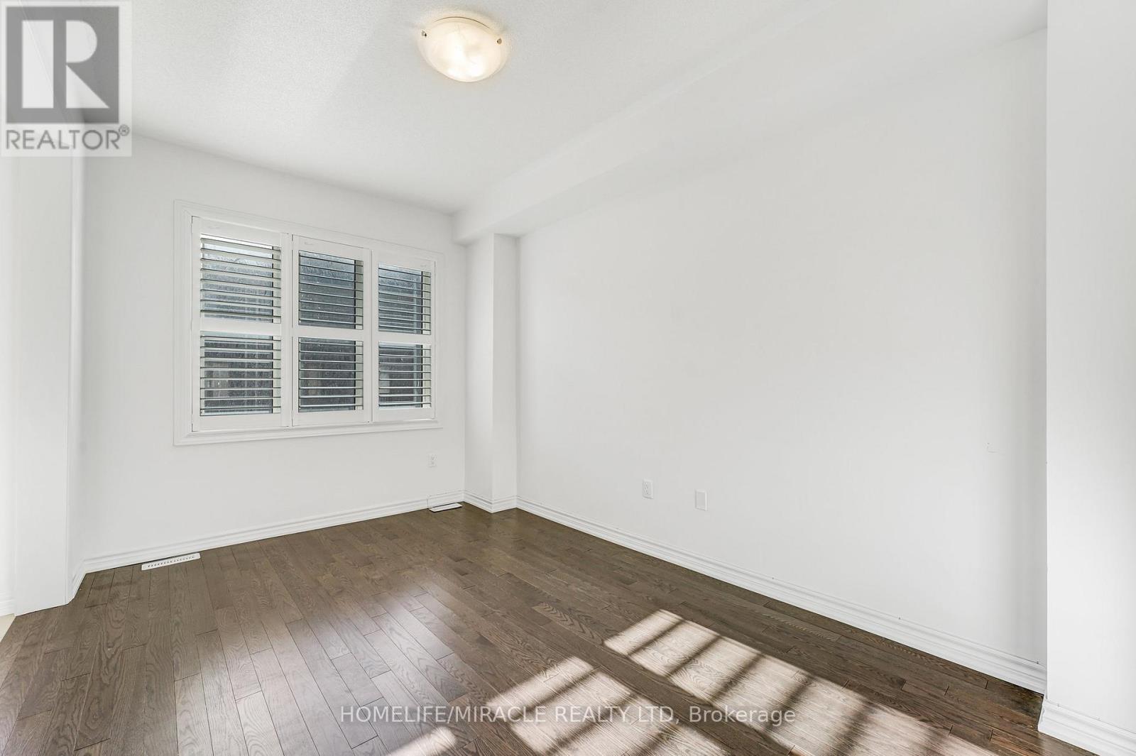 117 Stocks Avenue, Southgate, ON - Indoor Photo Showing Other Room