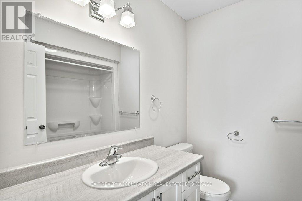 87 Kanvers Way, Greater Napanee (Greater Napanee), ON - Indoor Photo Showing Bathroom