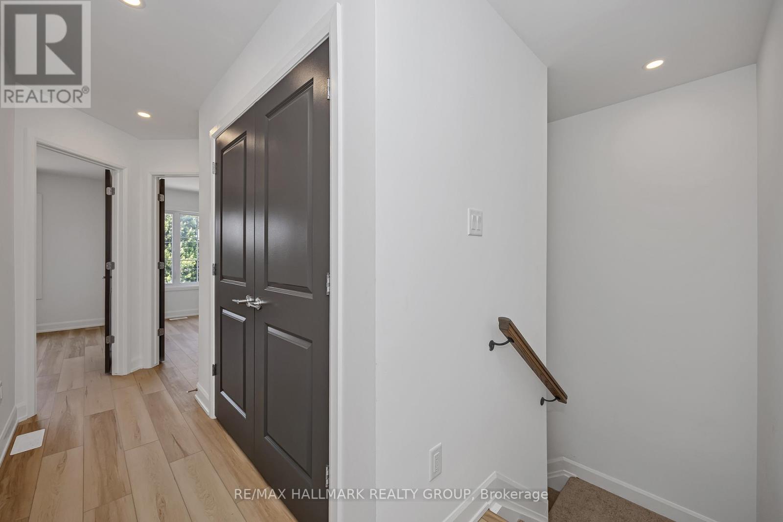 6104 Renaud Rd, Ottawa, ON - Indoor Photo Showing Other Room