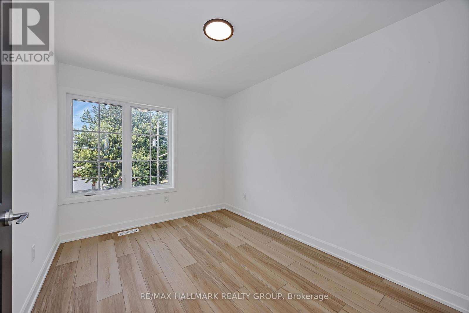 6104 Renaud Rd, Ottawa, ON - Indoor Photo Showing Other Room