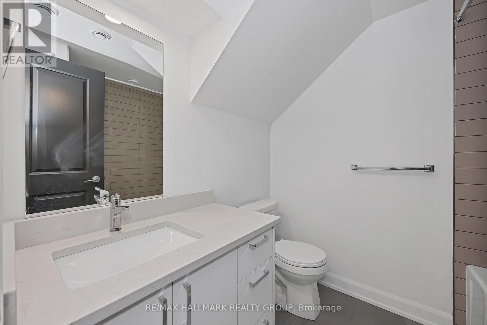 100 Casita Private, Ottawa, ON