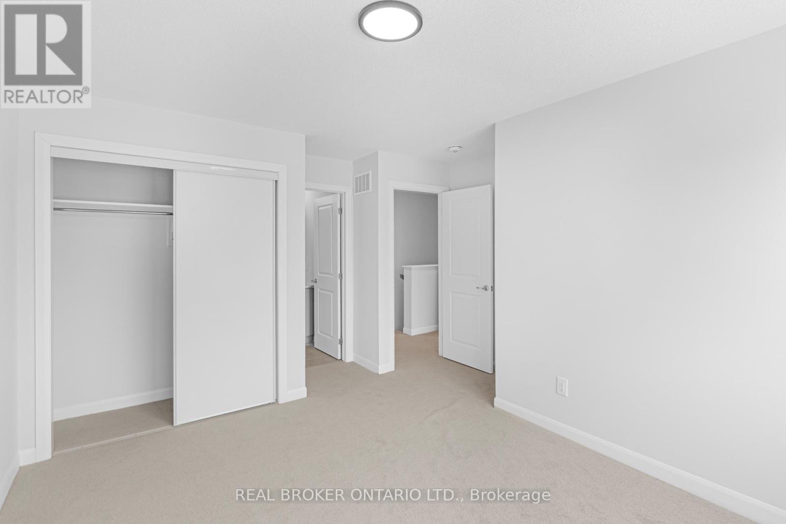 10 - 301 Glenroy Gilbert Drive, Ottawa, ON - Indoor Photo Showing Other Room
