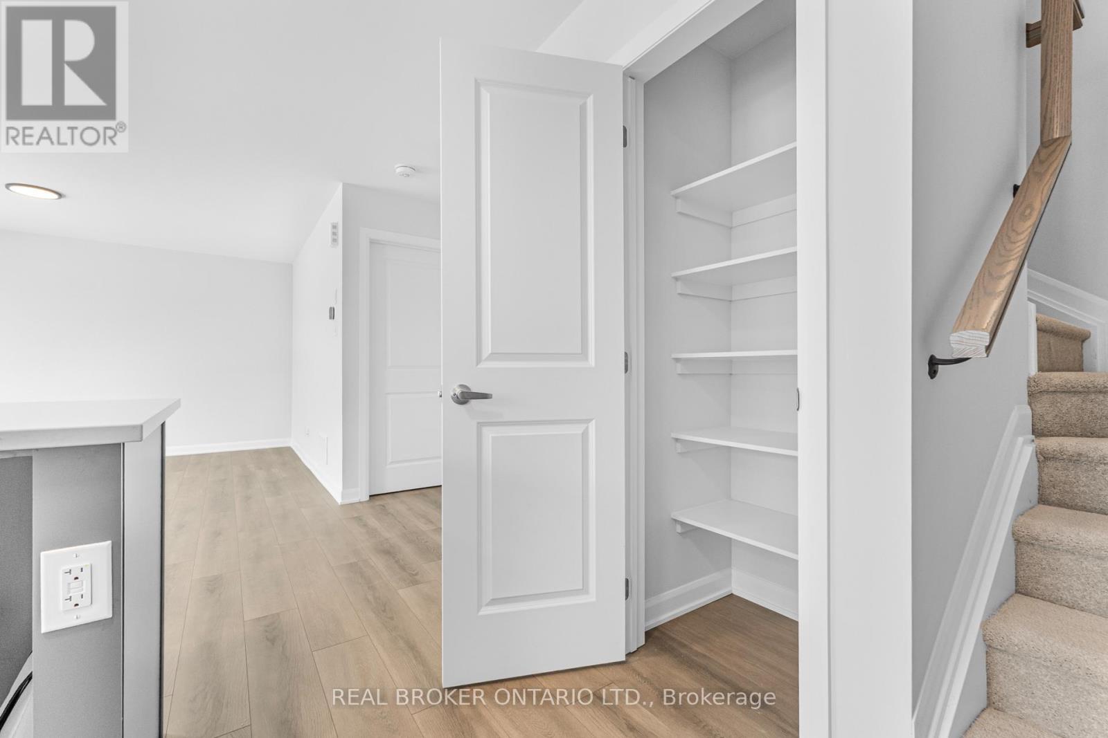 10 - 301 Glenroy Gilbert Drive, Ottawa, ON - Indoor Photo Showing Other Room