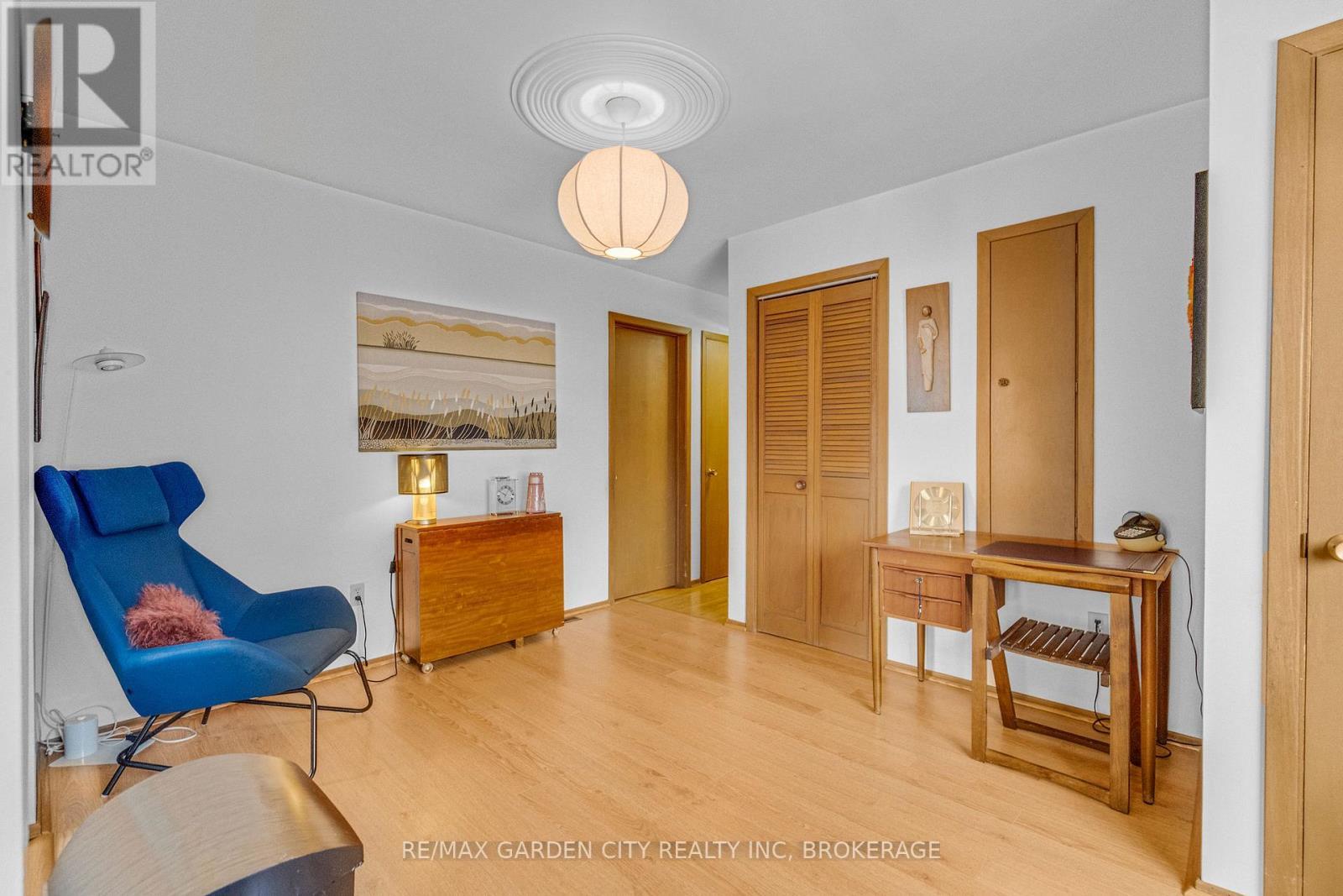 5687 Murray Street, Niagara Falls (Dorchester), ON - Indoor Photo Showing Other Room