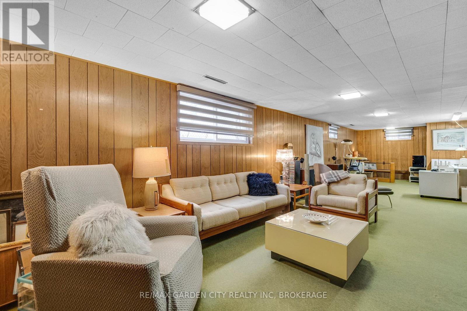 5687 Murray Street, Niagara Falls (Dorchester), ON - Indoor