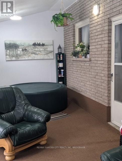 5687 Murray Street, Niagara Falls (Dorchester), ON - Photo Showing Other Room