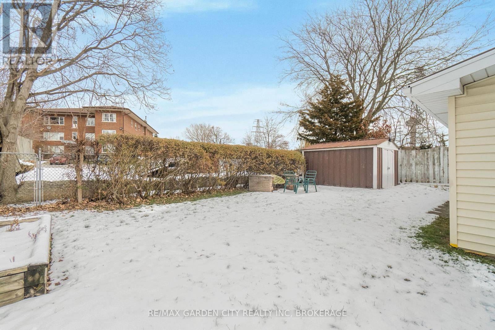 5687 Murray Street, Niagara Falls (Dorchester), ON - Outdoor