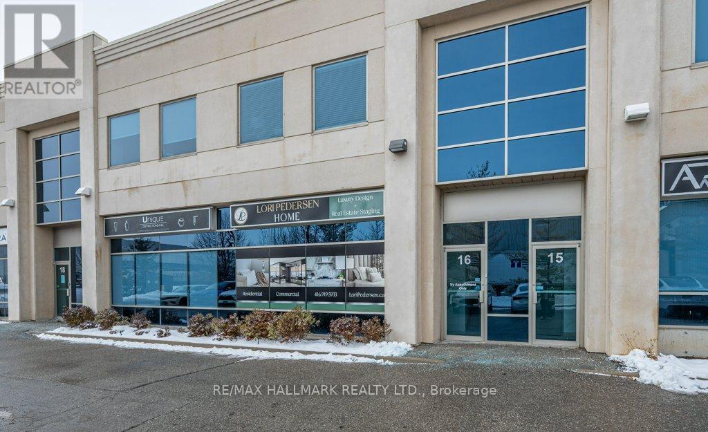 16 - 125 Don Hillock Drive, Aurora, ON