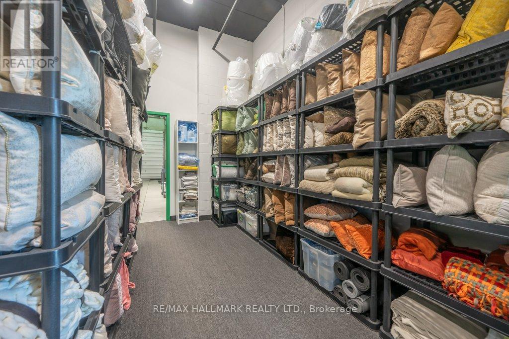 16 - 125 Don Hillock Drive, Aurora, ON