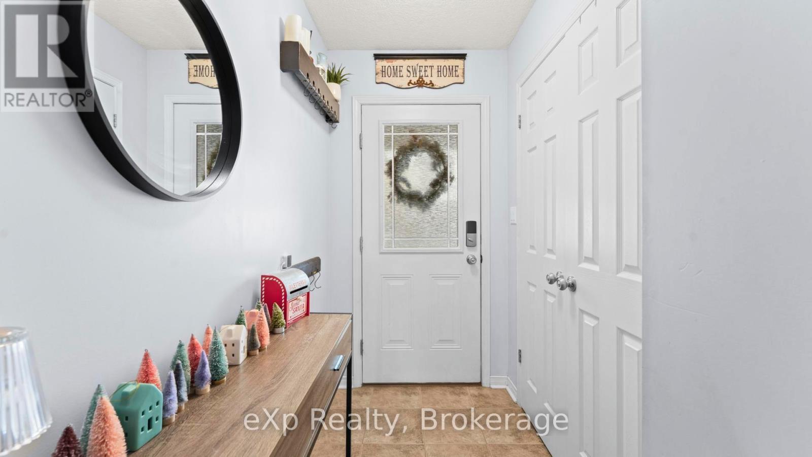 Front Entrance - 78 - 409 Joseph Street, Saugeen Shores, ON - Indoor Photo Showing Other Room