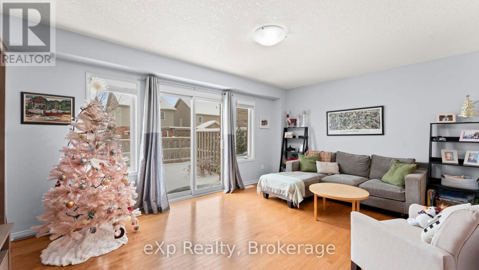 78 - 409 Joseph Street, Saugeen Shores, ON - Indoor Photo Showing Living Room