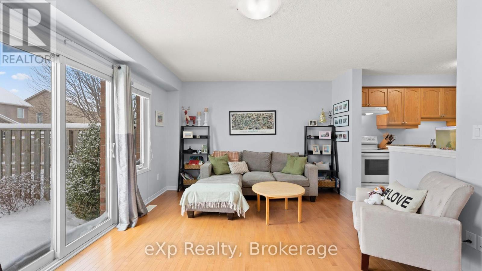 78 - 409 Joseph Street, Saugeen Shores, ON - Indoor Photo Showing Living Room