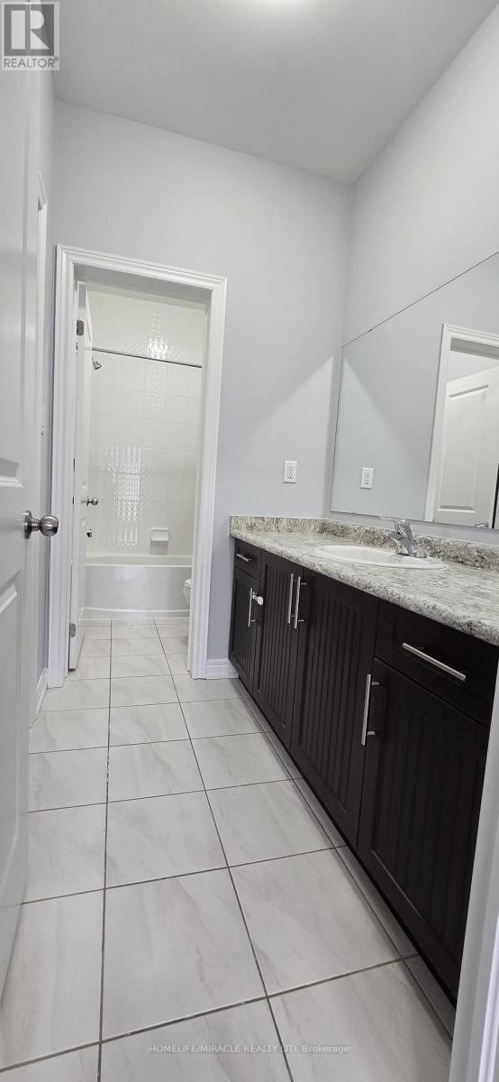 3 Brent Stephens Way, Brampton, ON - Indoor Photo Showing Bathroom