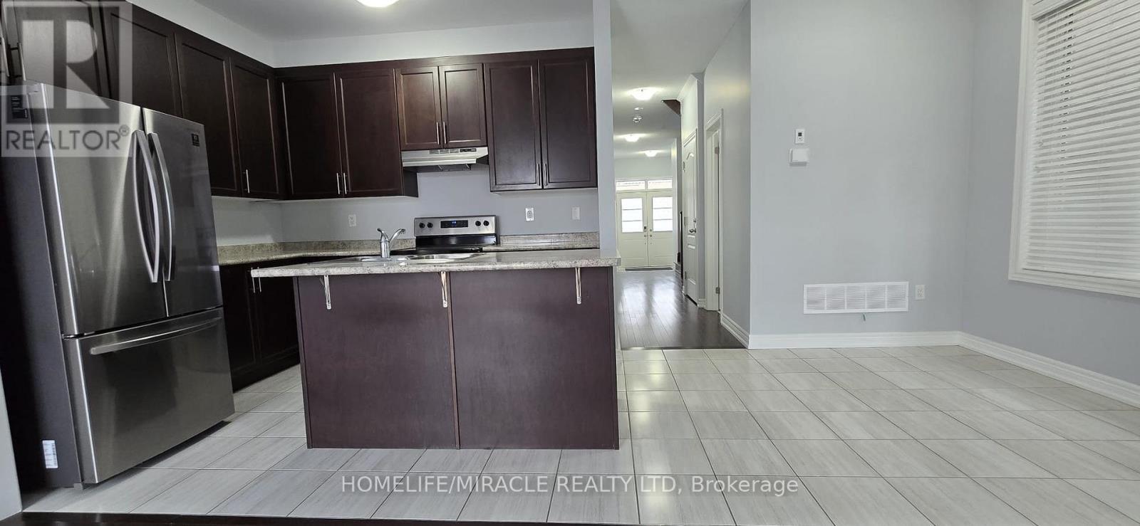 3 Brent Stephens Way, Brampton, ON - Indoor Photo Showing Kitchen