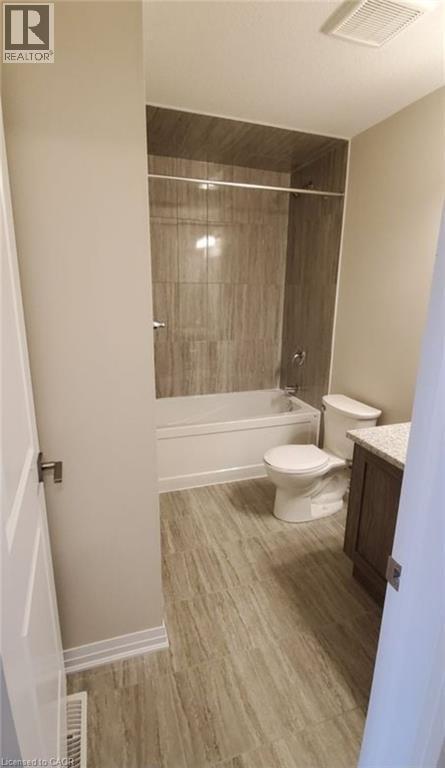 155 Thomas Slee Drive Unit# 1I, Kitchener, ON - Indoor Photo Showing Bathroom
