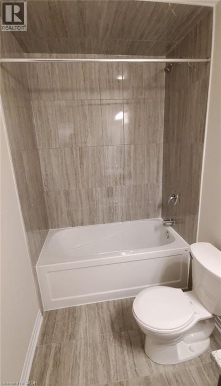 155 Thomas Slee Drive Unit# 1I, Kitchener, ON - Indoor Photo Showing Bathroom