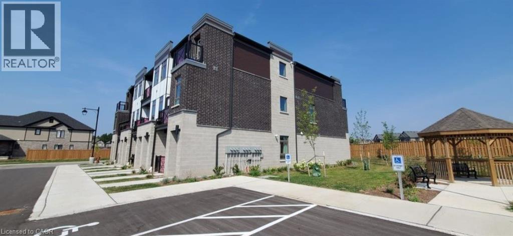 155 Thomas Slee Drive Unit# 1I, Kitchener, ON - Outdoor