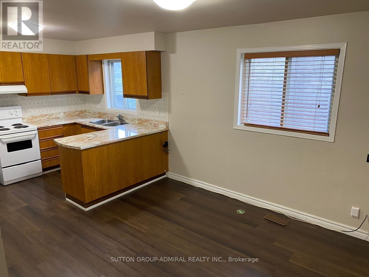 Upper - 50 Ivan Nelson Drive, Toronto, ON - Indoor Photo Showing Kitchen With Double Sink